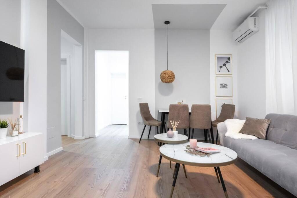 Old Town Bucharest Apartment Poiana 7 מראה חיצוני תמונה