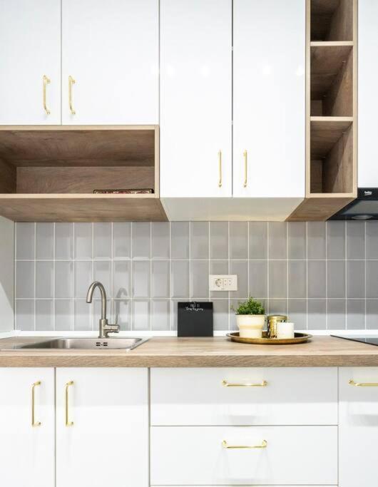 Old Town Bucharest Apartment Poiana 7 מראה חיצוני תמונה